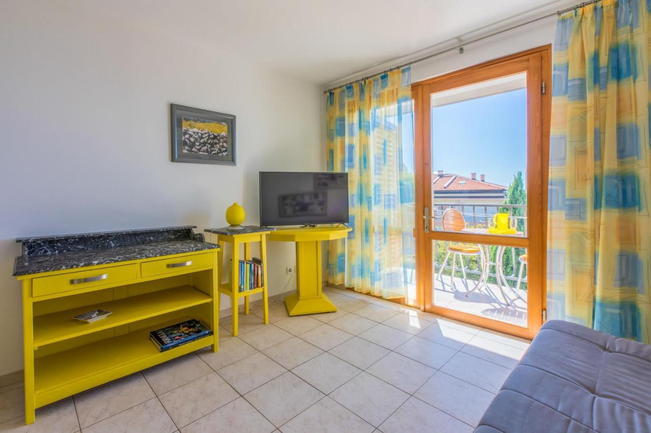 Apartments Loncaric Crikvenica Luaran gambar