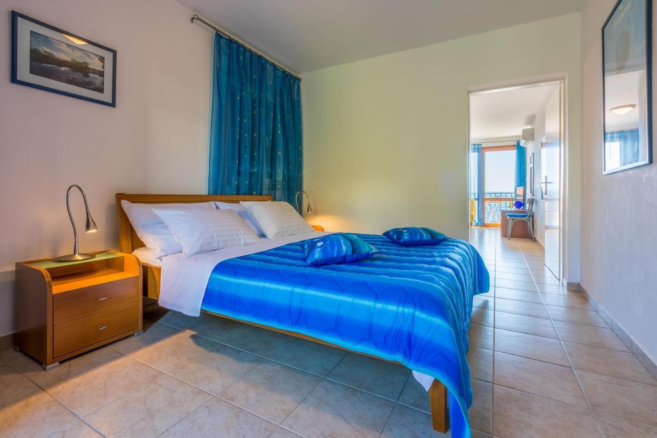 Apartments Loncaric Crikvenica Luaran gambar