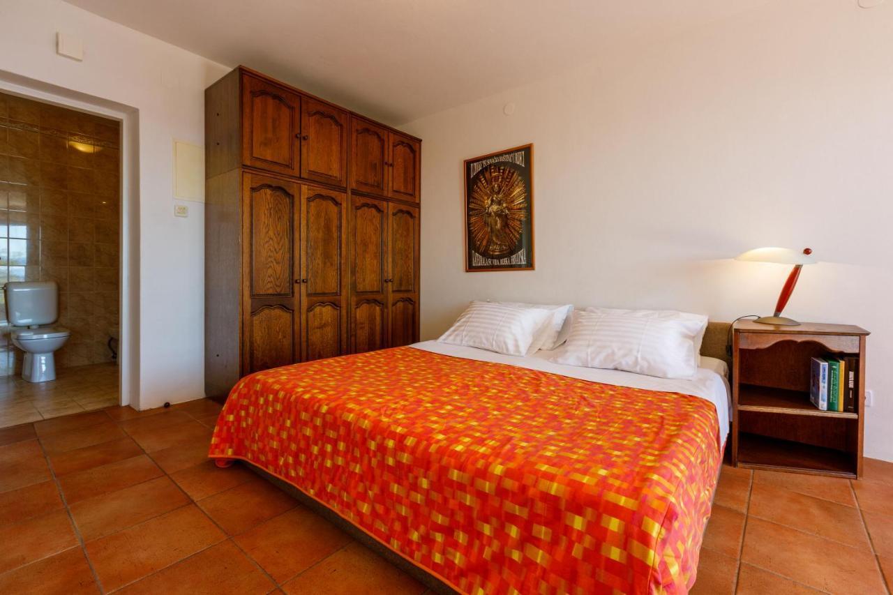 Apartments Loncaric Crikvenica Luaran gambar
